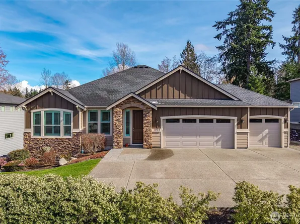 1023 4th Street, Steilacoom, WA 98388