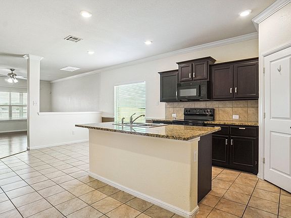5th image of 9300 Castorian Dr