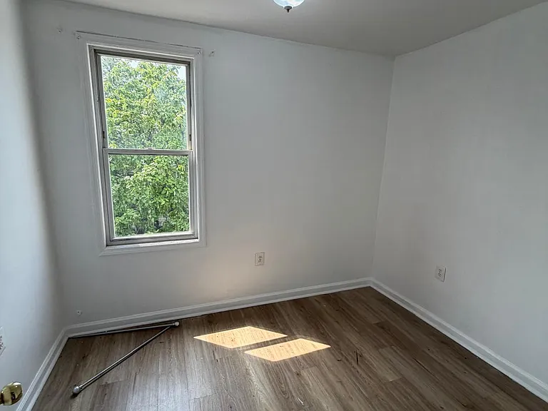 130 Parker St #3A — Photo 5