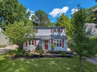 24380 Hedgewood Ave, Westlake, OH