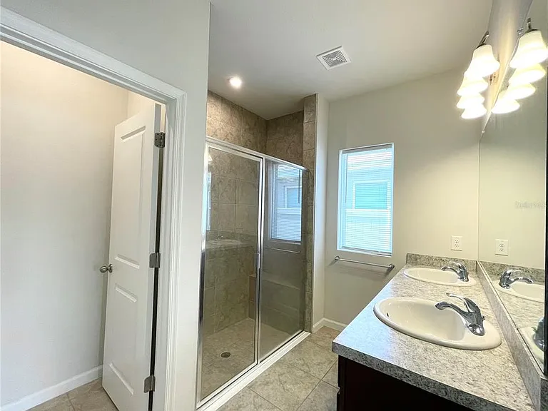 10668 Old Sycamore Loop — Photo 16