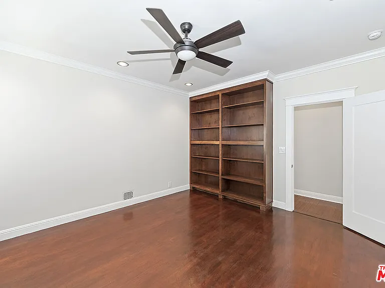1150 S Tremaine Ave — Photo 12