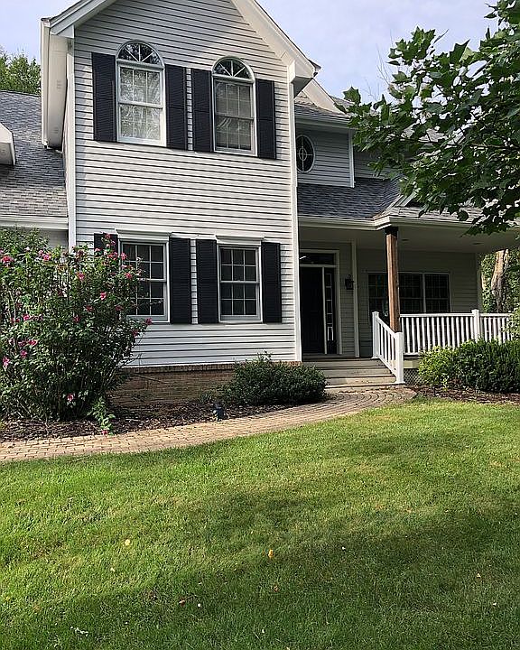 2nd image of 243 Crabapple Ln