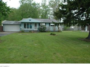 7619 Lake Rd, Madison, OH 44057