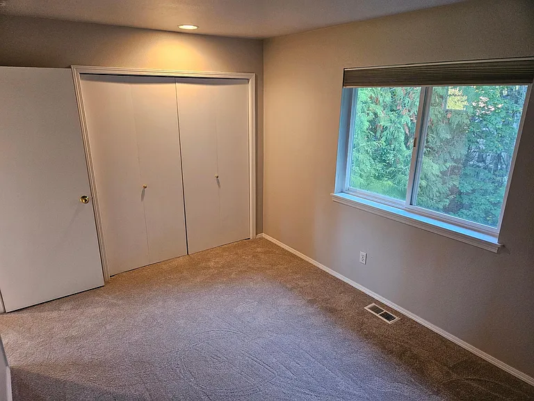 14219 NE 86th Pl — Photo 16