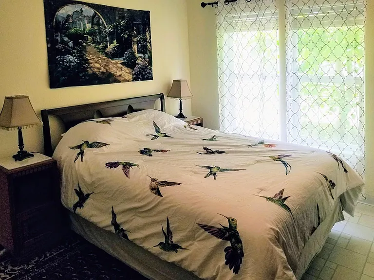 Third bedroom with queen bed.