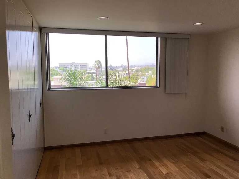 100 S Doheny Dr #523 — Photo 61