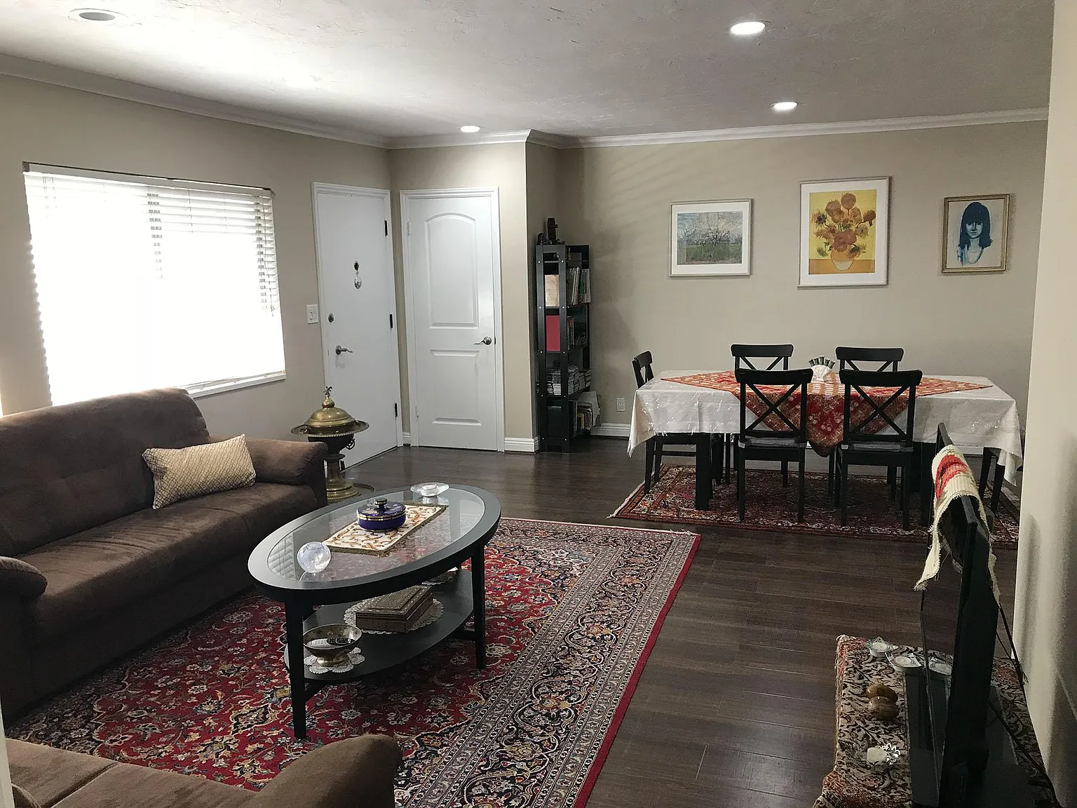 1126 N Central Ave — Photo 3