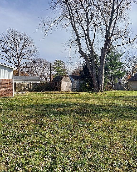 1st image of 31 E Borland St