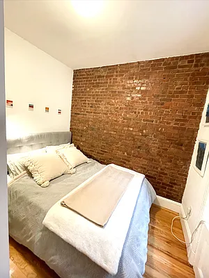 Rented by LJ Sloane Management | media 18