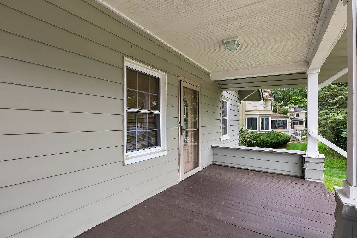 3 bed, 1312 sqft, $2,200 — Photo 2
