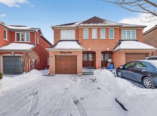 35 Tara Cres, Markham, ON L3S4S8