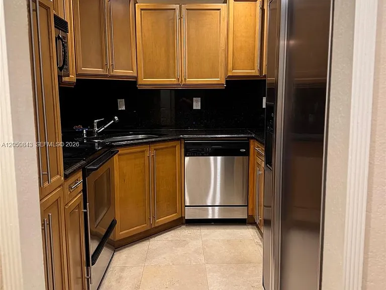 9301 SW 92nd Ave #212-B — Photo 8