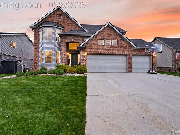 2nd image of 55920 Sunningdale Dr