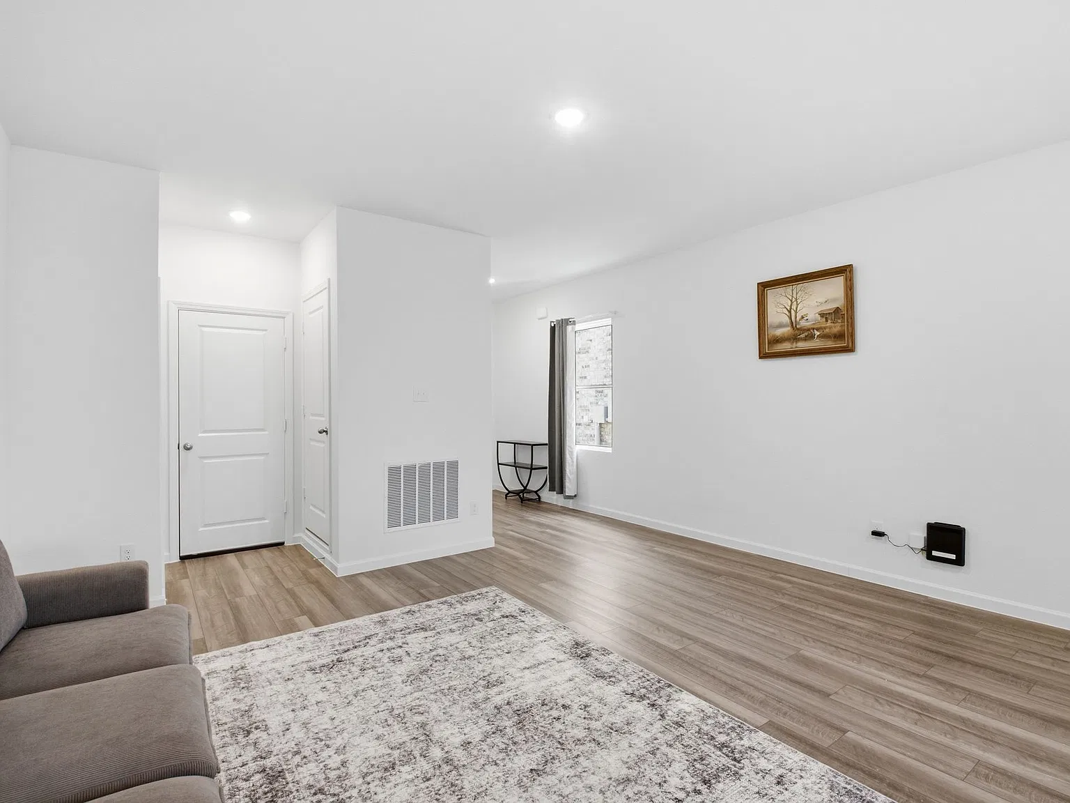 3 bed, 1412 sqft, $1,775 — Photo 3