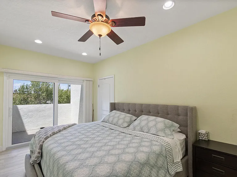 316 N Lake Dr — Photo 20