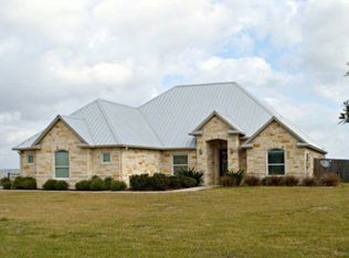 1715 E Maxwell Ditch Rd, Port Lavaca, TX 77979