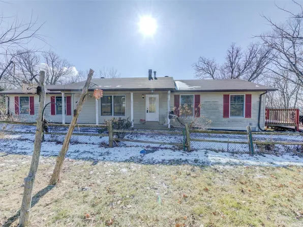 379 Schluersburg Rd, Augusta, MO 63332
