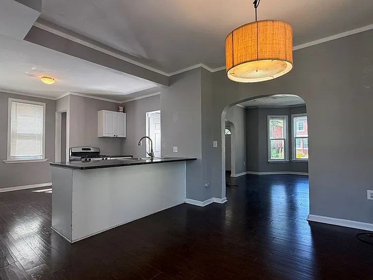 151 Calvert St — Photo 11