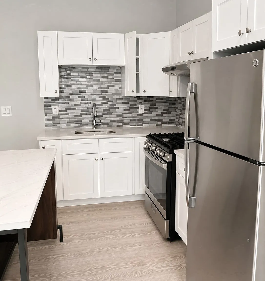 1 bed, $1,718 — Photo 3