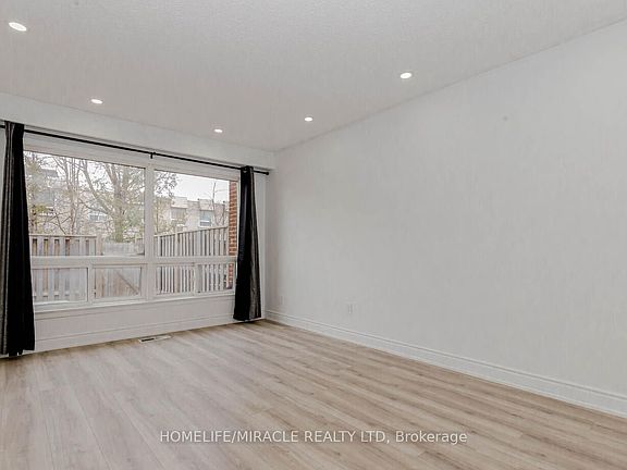 4th image of 7500 Goreway Dr #56