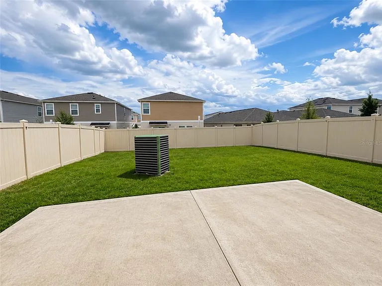 1352 Derry Ave — Photo 23