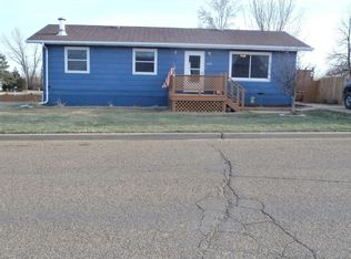 1170 Carroll St, Dickinson, ND 58601