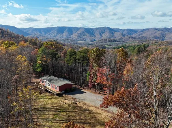 2656 Lone Ivy Rd, Stuart, VA 24171