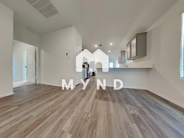 18415 Running Shadow Ct, Hockley, TX 77447