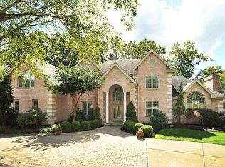 2124 S Villa Dr, Gibsonia, PA 15044