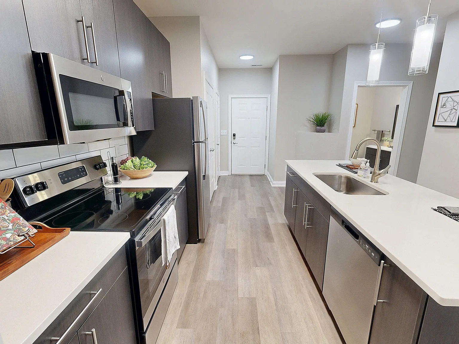 Autumn Breeze Apartments — Photo 2
