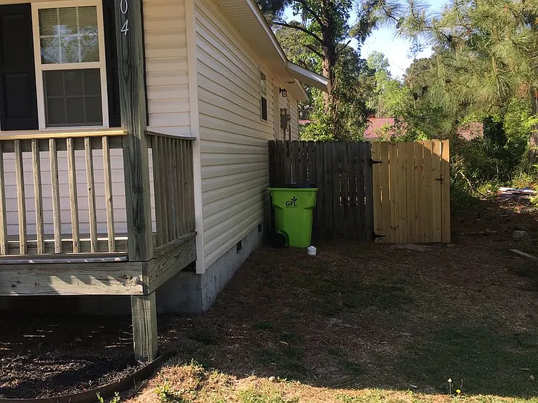 2504 McKinley Ave — Photo 5