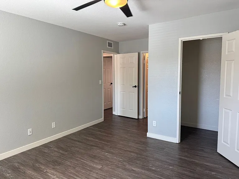 Corona Pointe Resort — Photo 153