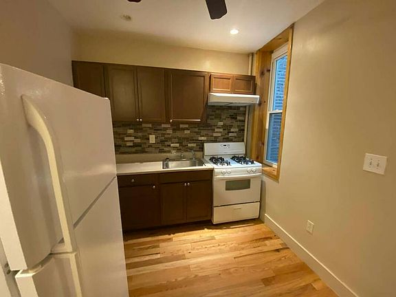 5th image of 89 Verona St #1F