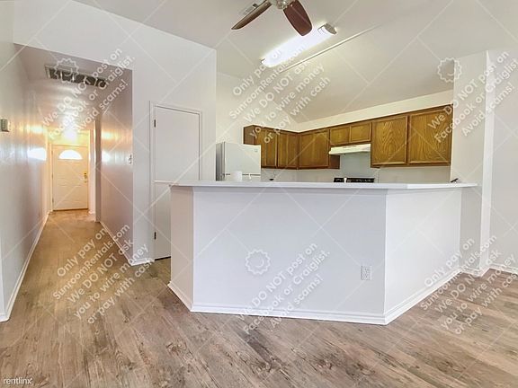 4th image of 12328 Shropshire Blvd