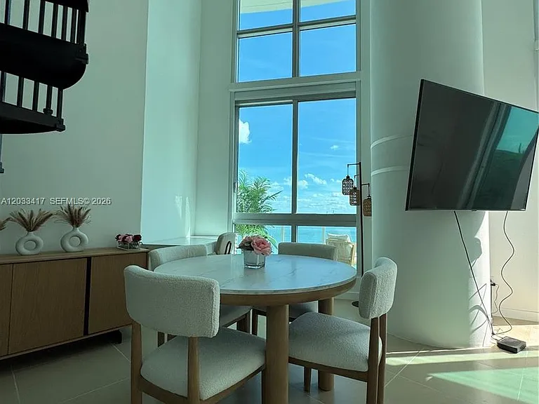 300 S Biscayne Blvd #L-1218 — Photo 24