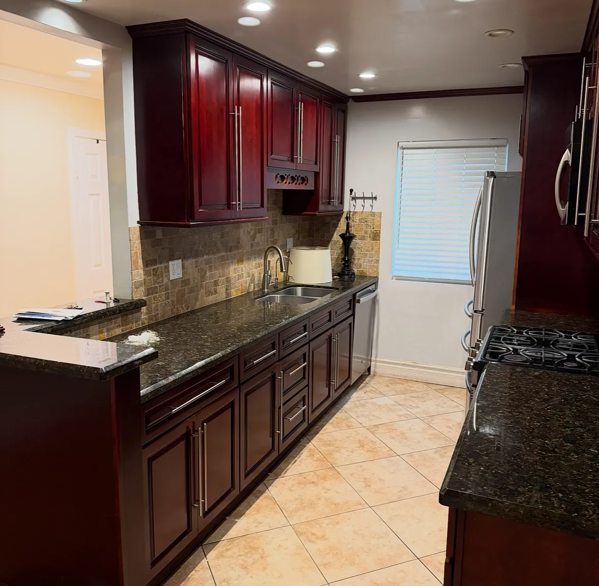 2 bed, 1125 sqft, $3,300 — Photo 2