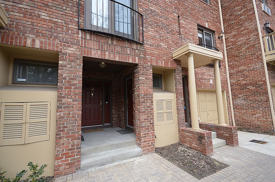1st image of 71 Mews Ln