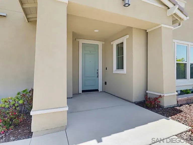 1124 Camino Levante — Photo 5