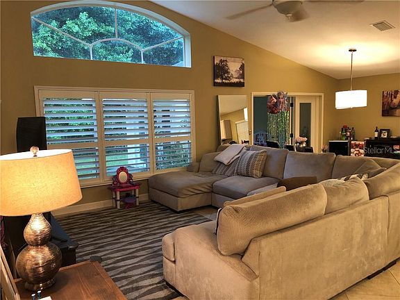 3rd image of 11743 Derbyshire Dr