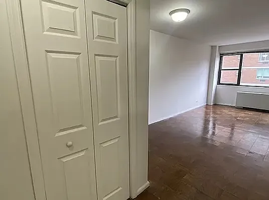 Rented by REAL New York | media 11