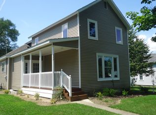 627 Douglas St, Auburn, IN 46706
