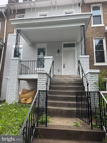 765 Princeton Pl NW Photo 1