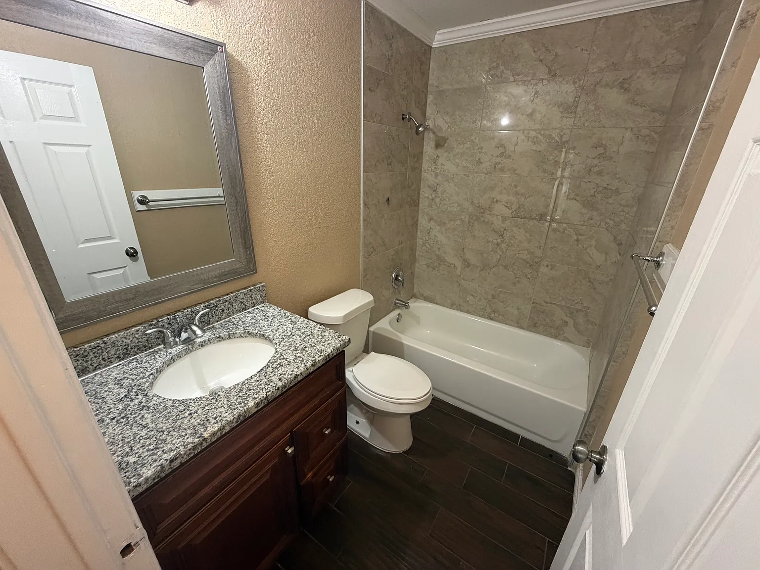 3 bed, 1329 sqft, $1,650 — Photo 4