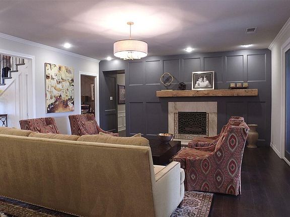 3rd image of 219 Country Club Dr