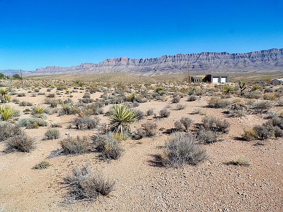 3rd image of 1300 E Moqui Ln