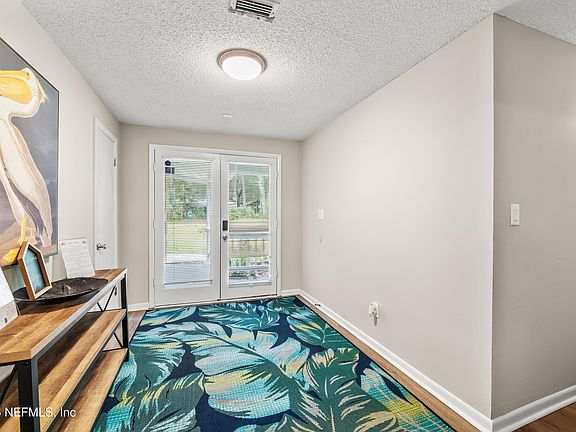 5th image of 1433 QUINLAN Road E