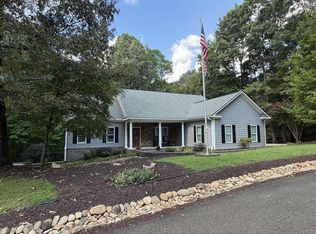 45 Hemlock Ct, Talking Rock, GA 30175