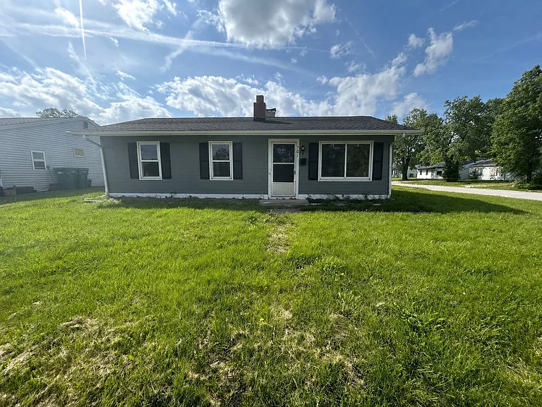 701 Saint Paul Dr — Photo 1