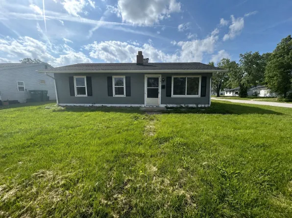 701 Saint Paul Dr, Cahokia, IL 62206